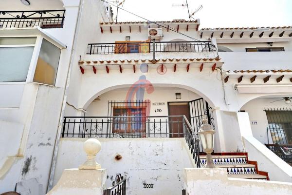 Dom szeregowy na sprzedaż w Chalet adosado en Calle Áncora, 120, Aguas Nuevas, Torrevieja , Torrevieja thumbnail 3