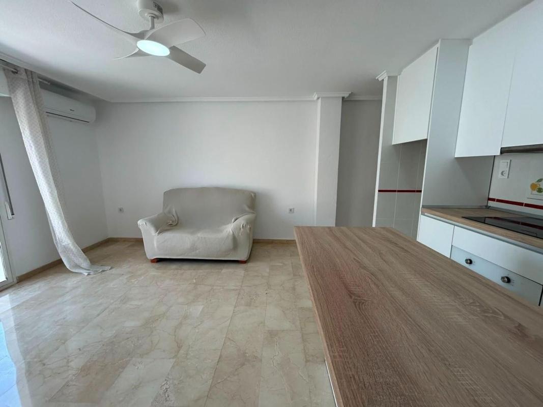 Продажа квартиры на Piso en Centro - Muelle Pesquero, Torrevieja, Торревьеха
 photo 2