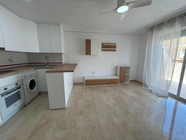 Venta de piso en Piso en Centro - Muelle Pesquero, Torrevieja, Torrevieja
 photo 4