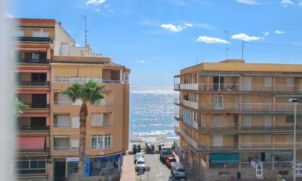 Penthouse for sale at Ático en Calle Callosa del Segura, Playa de los Náufragos, Torrevieja, Torrevieja thumbnail 2