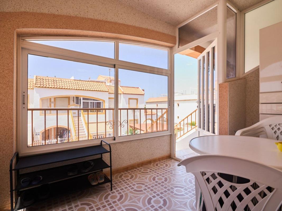 Venta de ático en  Ático en Calle Río Rhin, La Siesta - El Salado - Torreta, Torrevieja, Torrevieja photo 2