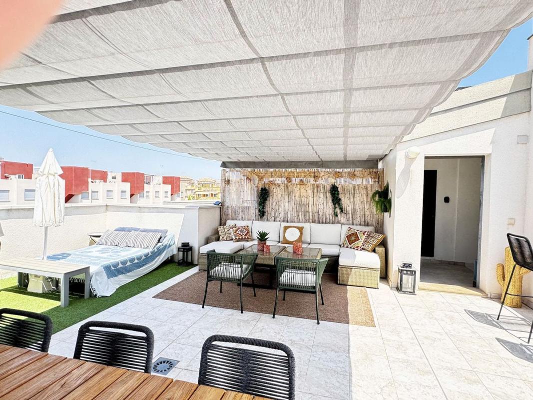 Venta de piso en Piso en Avenida Paris, 203, Aguas Nuevas, Torrevieja, Torrevieja
photo 3