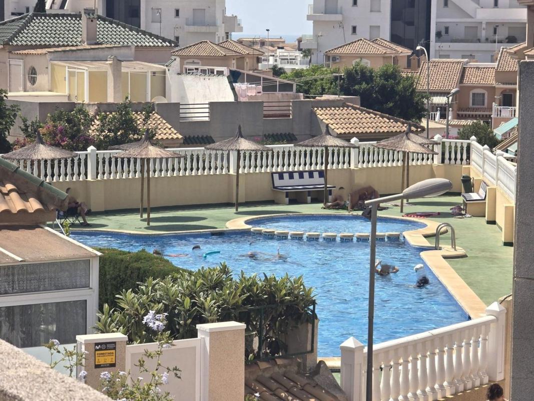 Продажа таунхауса в Chalet adosado en Los Balcones - Los Altos del Edén, Torrevieja , Торревьеха photo 3