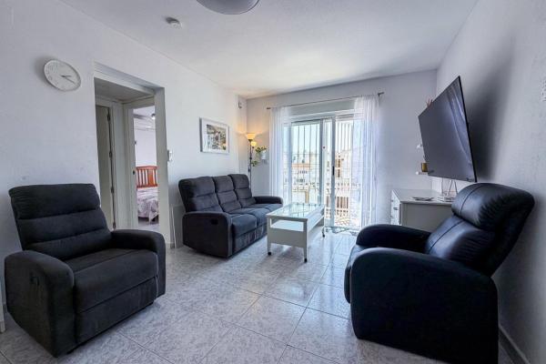 Chalet independiente en venta en Casa o chalet independiente en Calle Murillo, La Siesta - El Salado - Torreta, Torrevieja, Torrevieja
photo 1