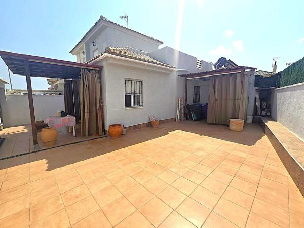 Chalet pareado en Los Balcones - Los Altos del Edén, Torrevieja photo 4