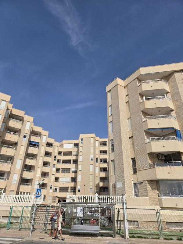 Продажа квартиры на Piso en Avenida Doctor Mariano Ruiz Canovas, Playa de los Locos, Torrevieja, Торревьеха
photo 2