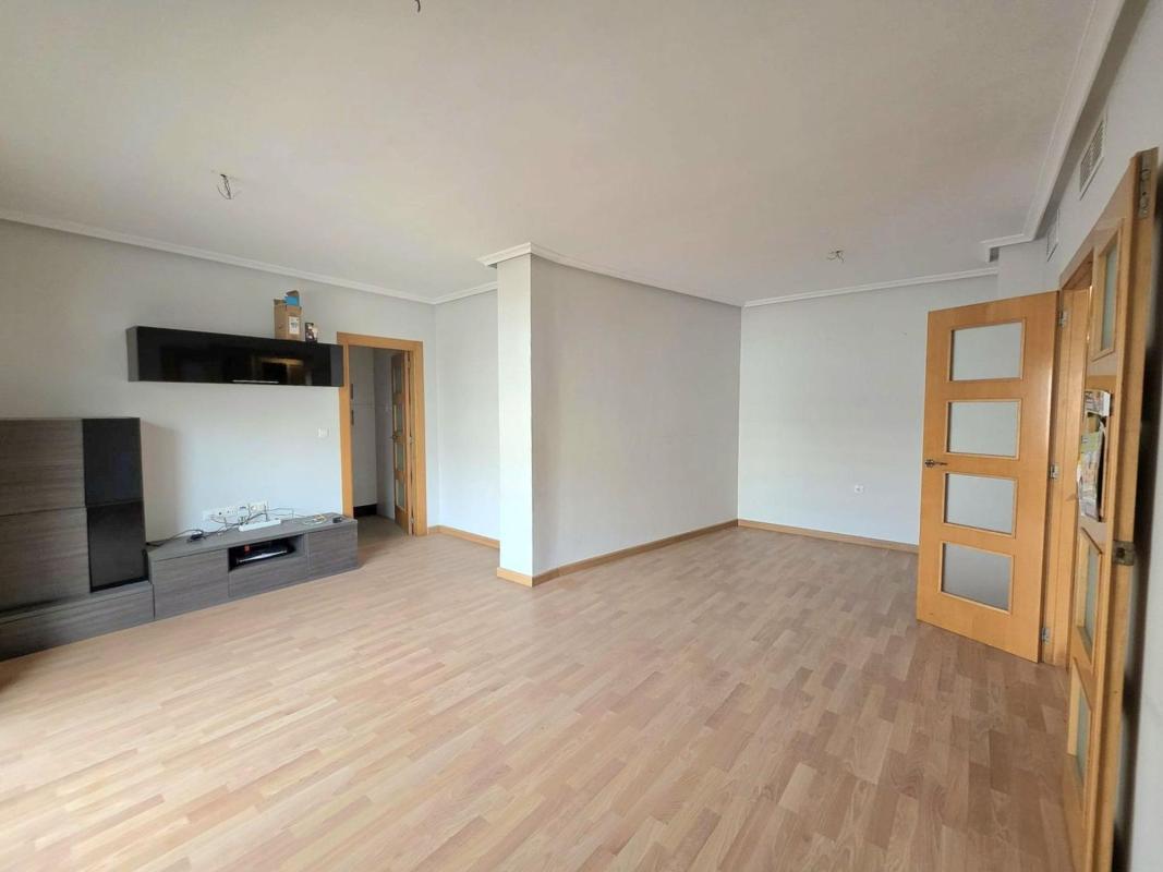 Venta de piso en Piso en Centro - Muelle Pesquero, Torrevieja, Torrevieja
 photo 2