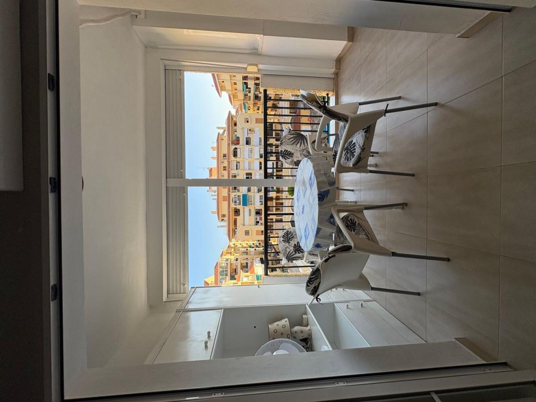 Venta de piso en Piso en Avenida de Holanda, 28, Los Europeos, Torrevieja, Torrevieja
photo 4