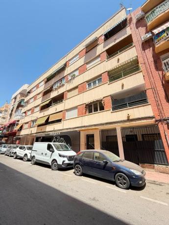 Sale of flat in Piso en Calle San Pascual, Avenida Habaneras - Curva de Palangre, Torrevieja, Torrevieja
 photo 3