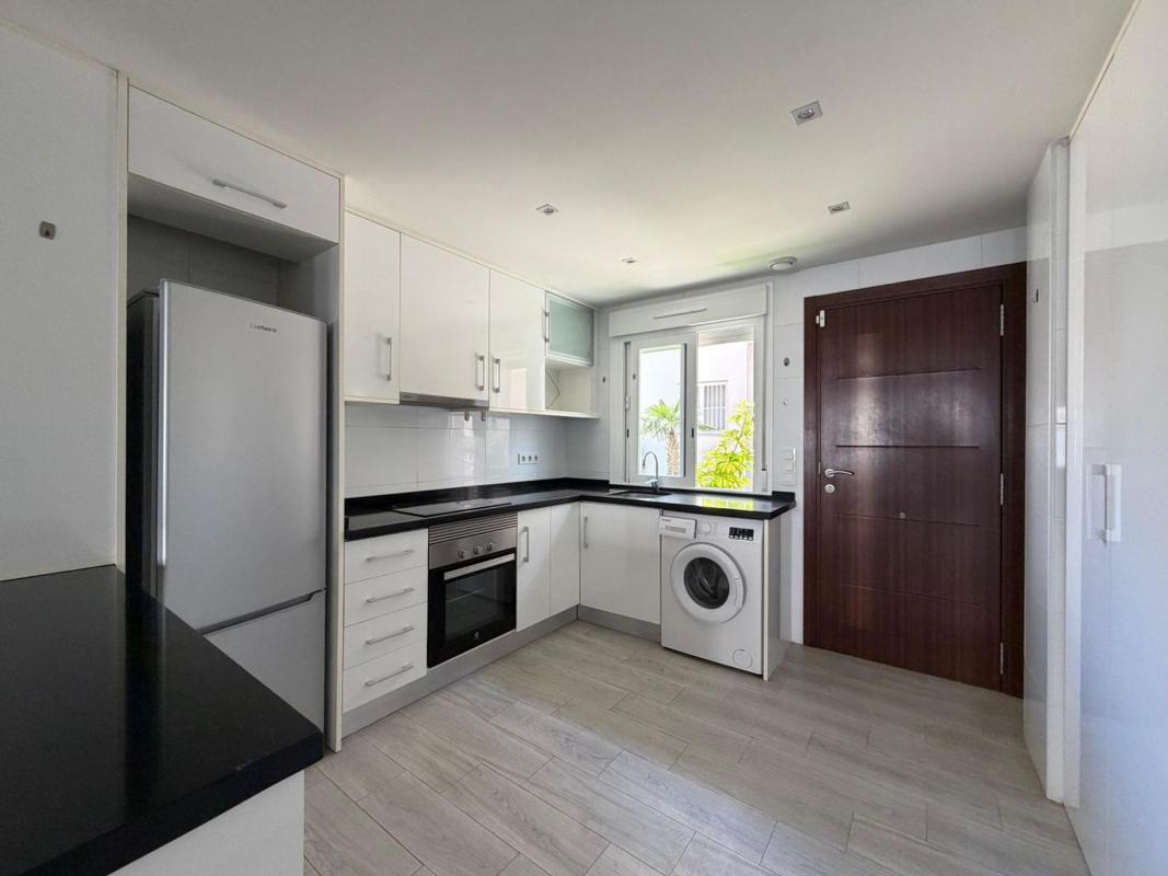 Продажа квартиры на Piso en Avenida de Corcega, Aguas Nuevas, Torrevieja, Торревьеха
photo 4