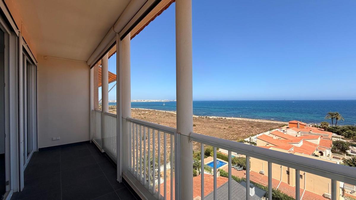 Venta de piso en Piso en Calle Pleamar, Punta Prima, Torrevieja, Torrevieja
photo 3