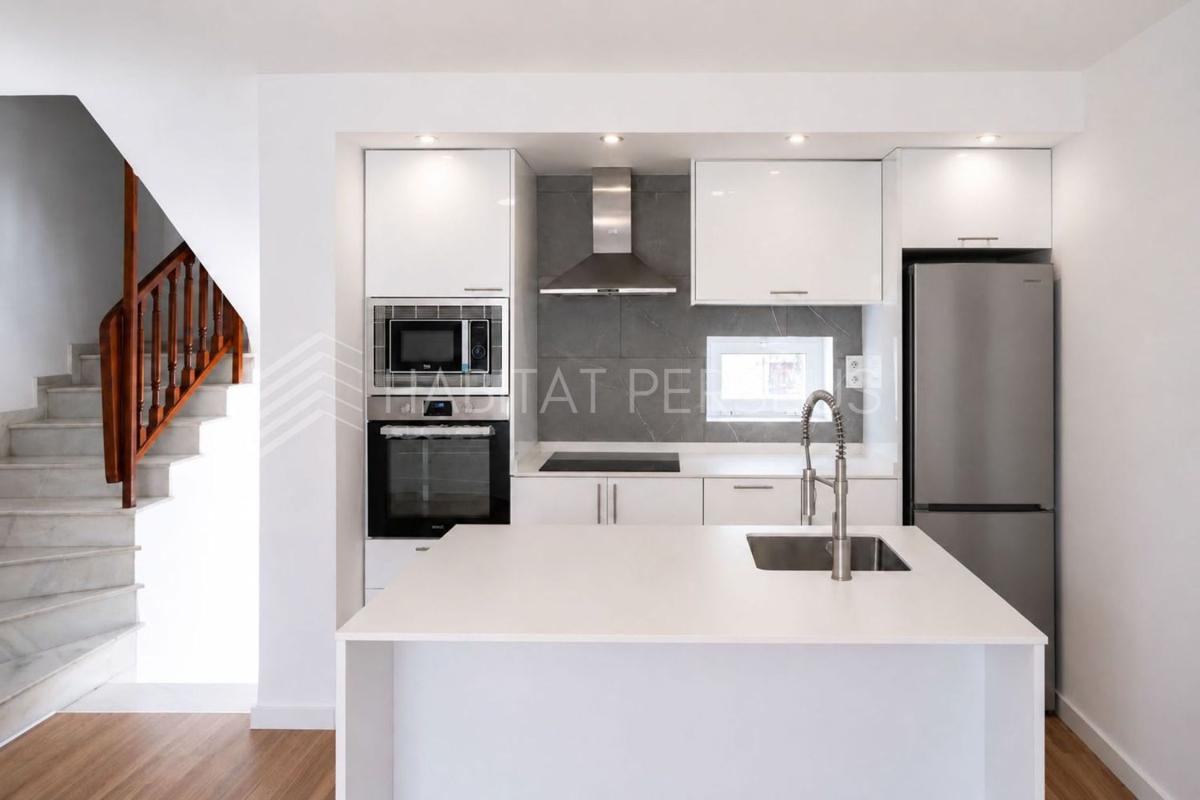 Venta de chalet independiente en Chalet pareado en Calle Doctor Waksman, Zona los Frutales, Torrevieja, Torrevieja
 photo 4
