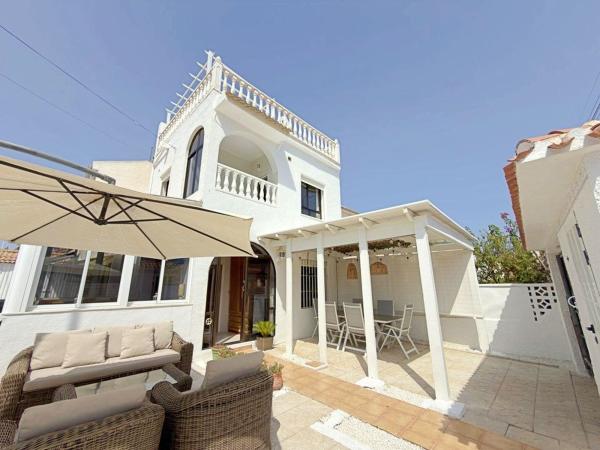 Chalet pareado en Calle Doctor Waksman, 102, Zona los Frutales, Torrevieja photo 1