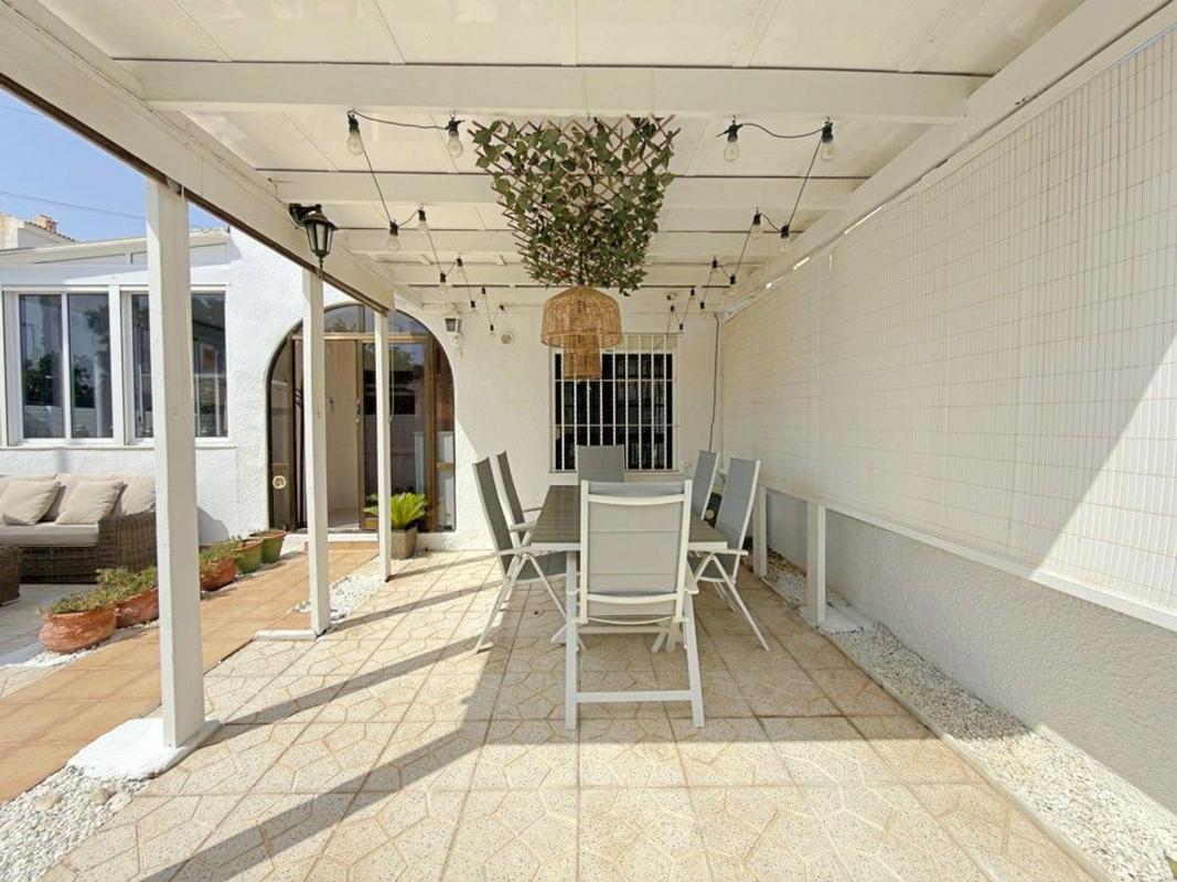 Venta de chalet independiente en Chalet pareado en Calle Doctor Waksman, 102, Zona los Frutales, Torrevieja, Torrevieja
photo 5