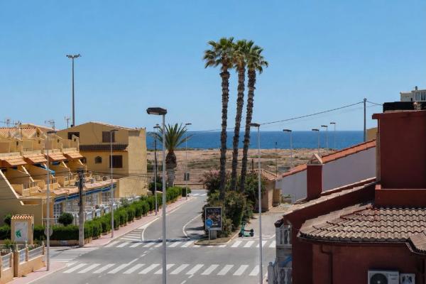 Chalet adosado en venta en  Chalet adosado en Zona los Frutales, Torrevieja , Torrevieja photo 4