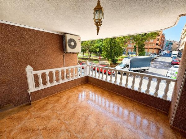 Продажа квартиры на Piso en Puerto Deportivo, Torrevieja, Торревьеха
photo 1