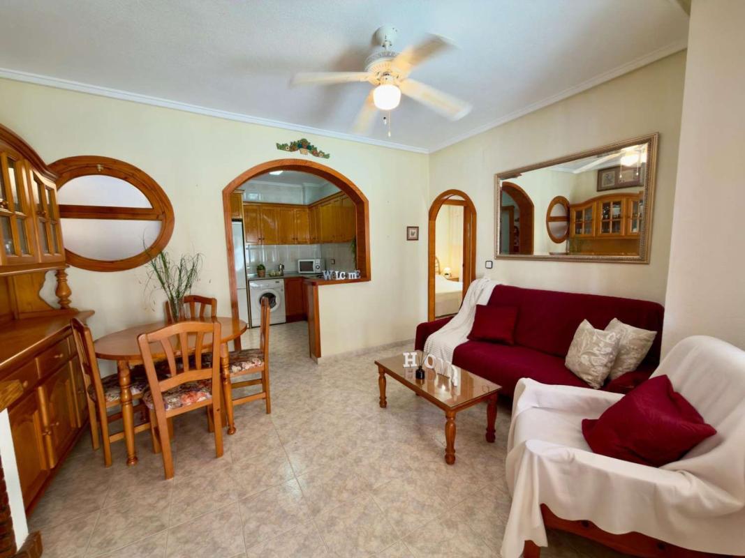 Sale of townhouse in Chalet adosado en Calle Moncayo, Los Balcones - Los Altos del Edén, Torrevieja , Torrevieja photo 5
