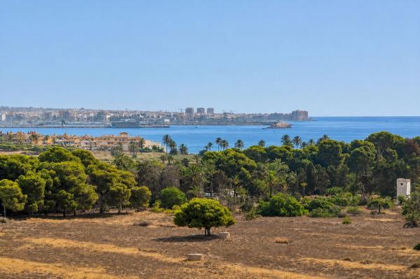 Mansarda na sprzedaż w Ático en Calle Arrecife, Punta Prima, Torrevieja, Torrevieja photo 1