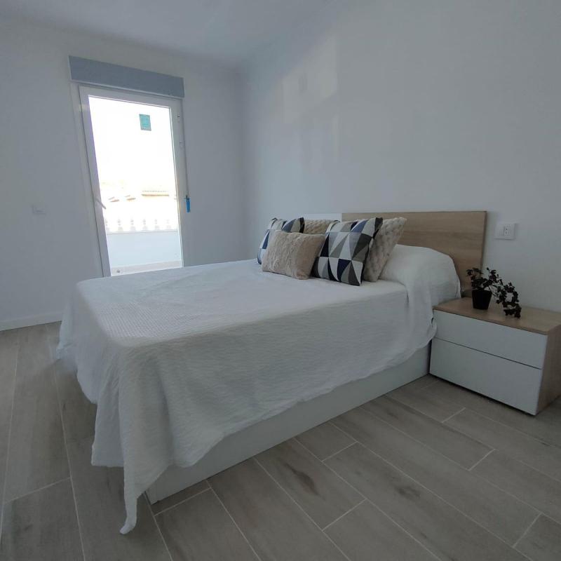 Sale of independent chalet in Chalet pareado en Calle Baco los Cisnis, Torreblanca, Torrevieja, Torrevieja
 photo 3