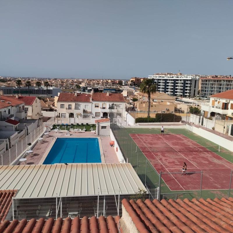 Sale of independent chalet in Chalet pareado en Calle Baco los Cisnis, Torreblanca, Torrevieja, Torrevieja
 photo 4
