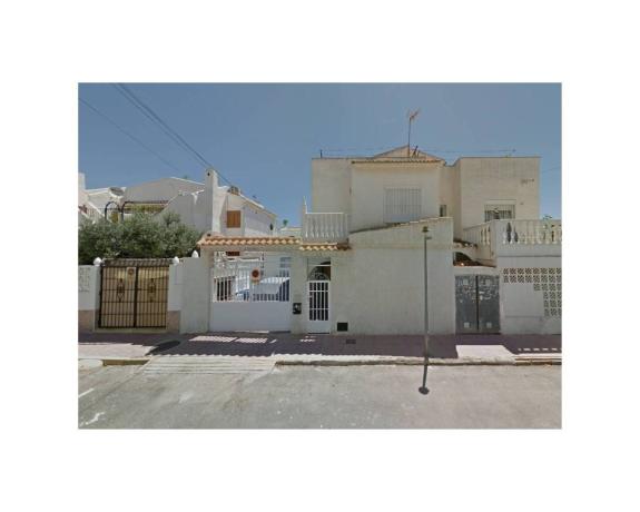Chalet adosado en venta en Chalet adosado en Zona los Frutales, Torrevieja , Torrevieja photo 1