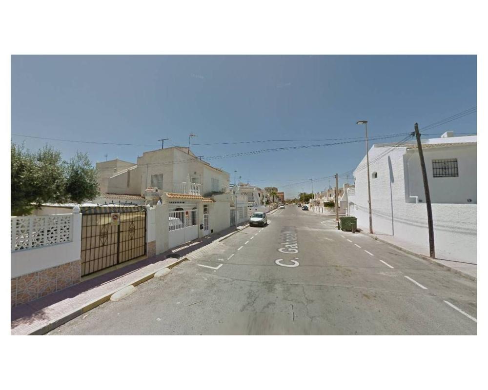 Venta de chalet adosado en Chalet adosado en Zona los Frutales, Torrevieja , Torrevieja photo 4