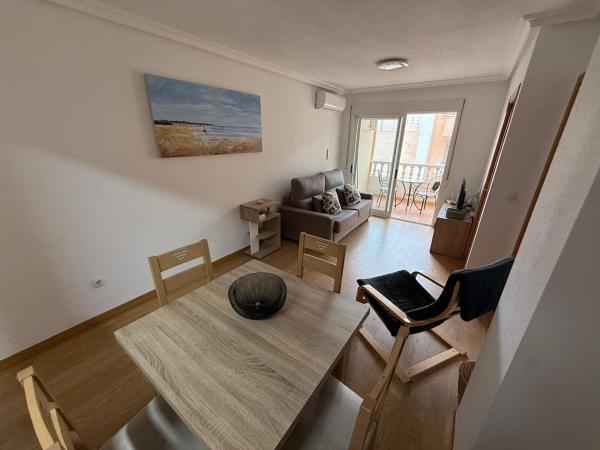 Venta de piso en Piso en Parque de las Naciones, Torrevieja, Torrevieja
photo 1