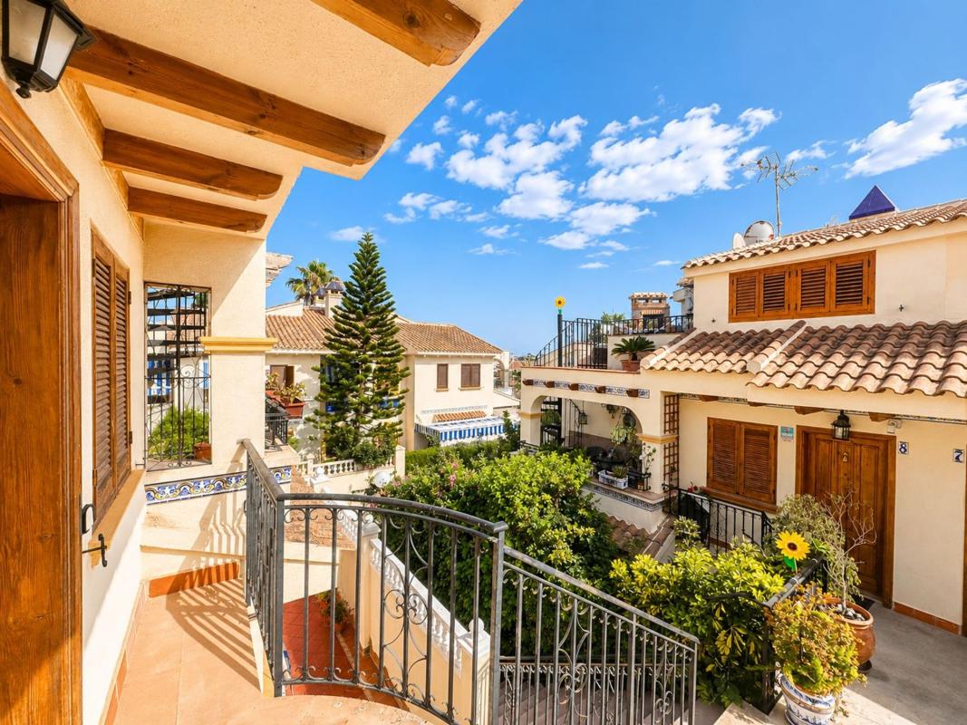 Venta de piso en Piso en Calle Neptuno, 2, Miramar - Torre del Moro, Torrevieja, Torrevieja
photo 2