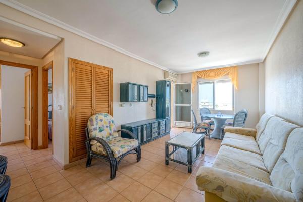 Venta de piso en Piso en Calle Talía, Aguas Nuevas, Torrevieja, Torrevieja
 photo 1