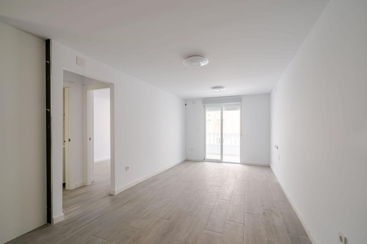 Sale of apartment in Piso en Calle Villa Madrid, Parque de las Naciones, Torrevieja, Torrevieja
photo 2