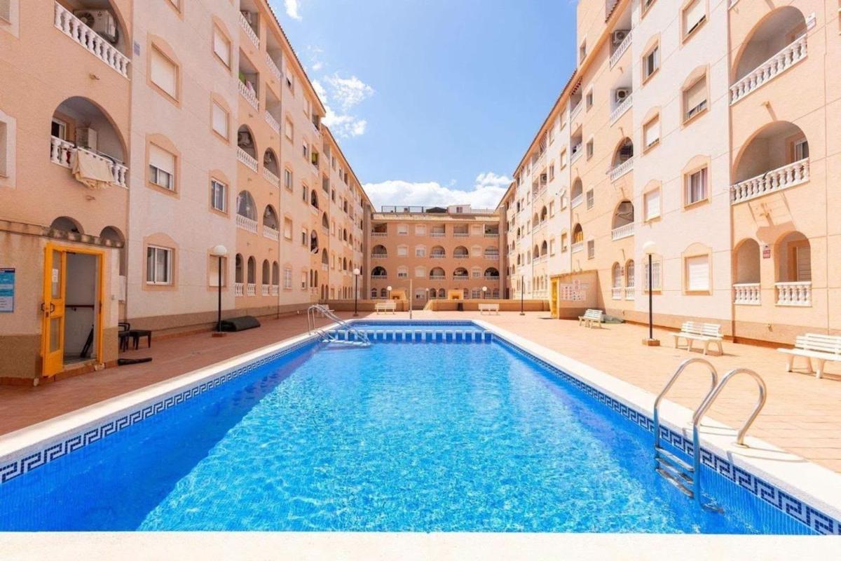 Venta de piso en Piso en El Molino, Torrevieja, Torrevieja
photo 1