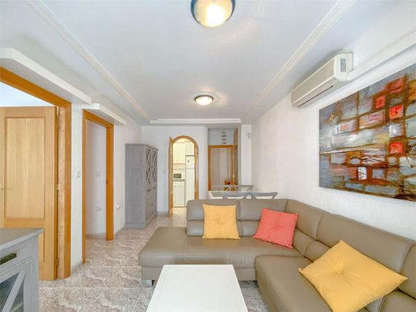 Продажа квартиры на Piso en Calle San Pascual, Avenida Habaneras - Curva de Palangre, Torrevieja, Торревьеха
photo 1