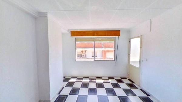 Venta de piso en Piso en Centro - Muelle Pesquero, Torrevieja, Torrevieja
 photo 4