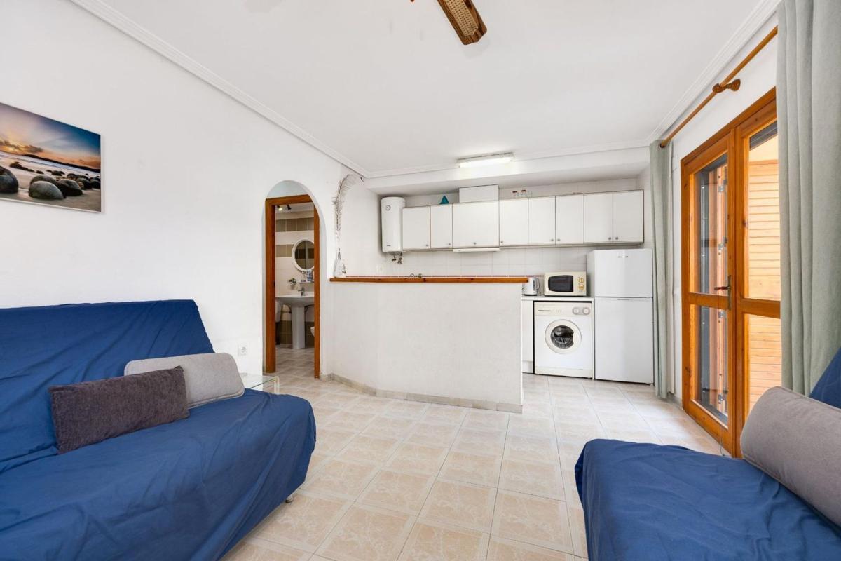 Venta de piso en Piso en Avenida Suiza, 55, Los Europeos, Torrevieja, Torrevieja
 photo 5