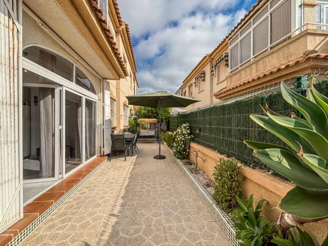 Venta de piso en Piso en Calle Itaca, Torreblanca, Torrevieja, Torrevieja
photo 5