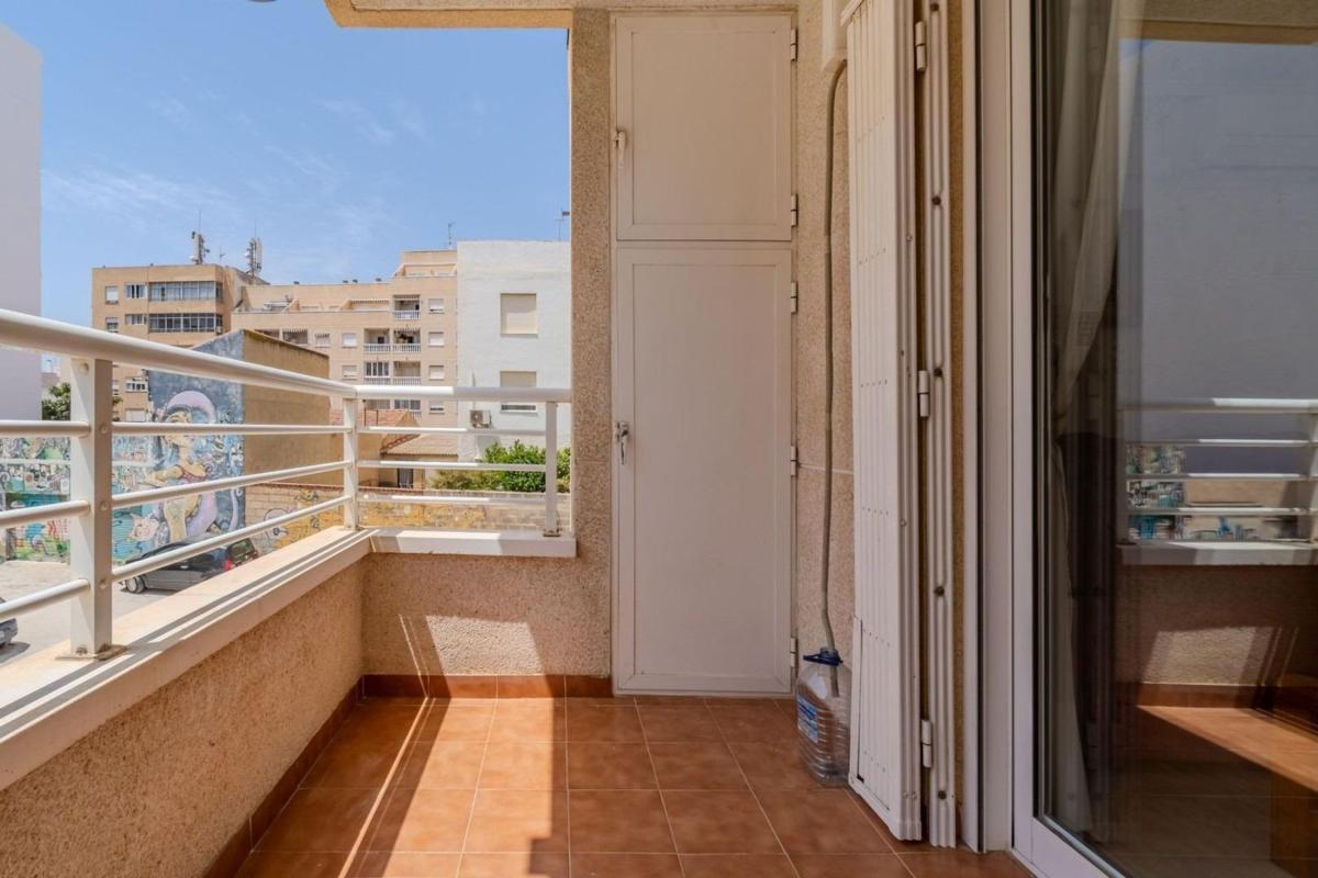 Sprzedaż mieszkania w Piso en Calle Maldonado, 29, El Molino, Torrevieja, Torrevieja
photo 2