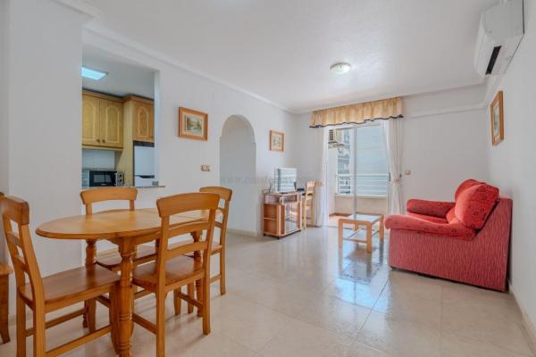 Sale of flat in Piso en Travesía Maldonado, El Molino, Torrevieja, Torrevieja
thumbnail 2