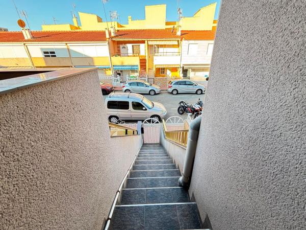 Penthouse for sale at Ático en Playa de los Náufragos, Torrevieja, Torrevieja thumbnail 2