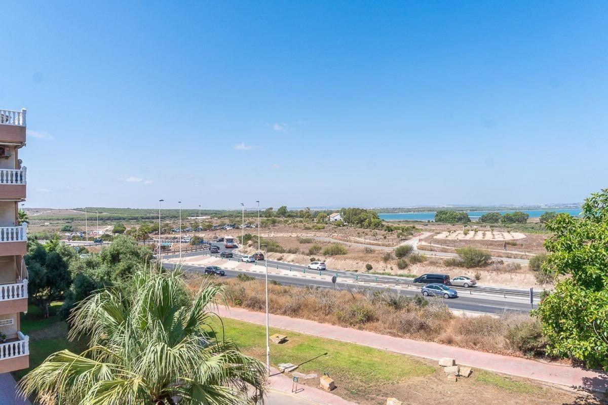 Продажа квартиры на Piso en Calle San Emigdio s/n, Gaspar Perrelló, Torrevieja, Торревьеха
 photo 5