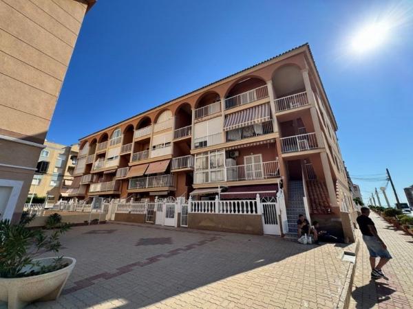 Sale of flat in Piso en Gaspar Perrelló, Torrevieja, Torrevieja
photo 1