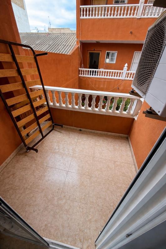 Sprzedaż mieszkania w Piso en Calle Patricio Zammit, 52, Antonio Machado, Torrevieja, Torrevieja
photo 4