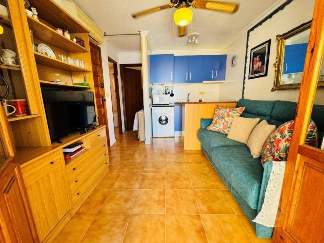 Venta de piso en Piso en Gaspar Perrelló, Torrevieja, Torrevieja
photo 5