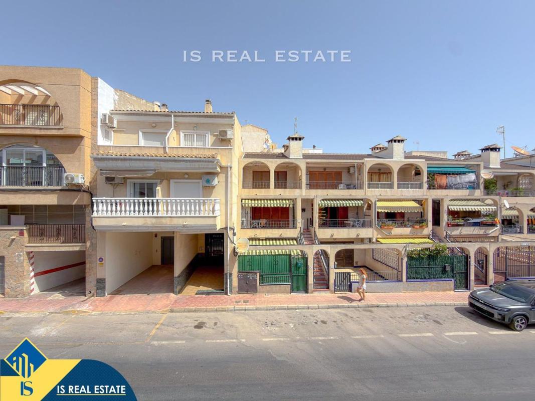 Sale of apartment in Piso en Avenida Habaneras - Curva de Palangre, Torrevieja, Torrevieja
photo 3