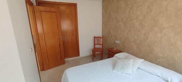 Venta de piso en Piso en Antonio Machado, Torrevieja, Torrevieja
thumbnail 3