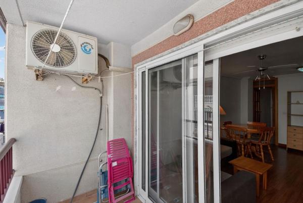 Venta de piso en Piso en Calle Vitoria s/n, Parque de las Naciones, Torrevieja, Torrevieja
thumbnail 3