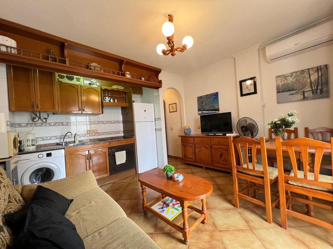 Venta de piso en Piso en Calle Mar Baltico, Playa de los Locos, Torrevieja, Torrevieja
 photo 2