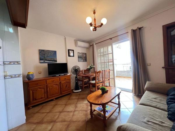 Venta de piso en Piso en Calle Mar Baltico, Playa de los Locos, Torrevieja, Torrevieja
thumbnail 3
