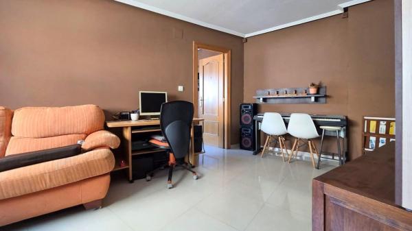 Venta de piso en Piso en Antonio Machado, Torrevieja, Torrevieja
 photo 4