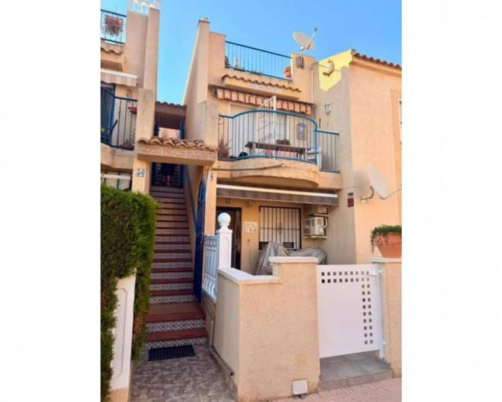 Sale of apartment in Piso en Calle Eladio Lozano Bernabeu, La Siesta - El Salado - Torreta, Torrevieja, Torrevieja
photo 2