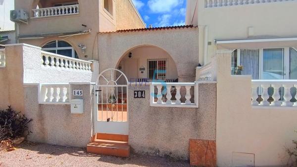 Venta de piso en Piso en La Siesta - El Salado - Torreta, Torrevieja, Torrevieja
photo 1